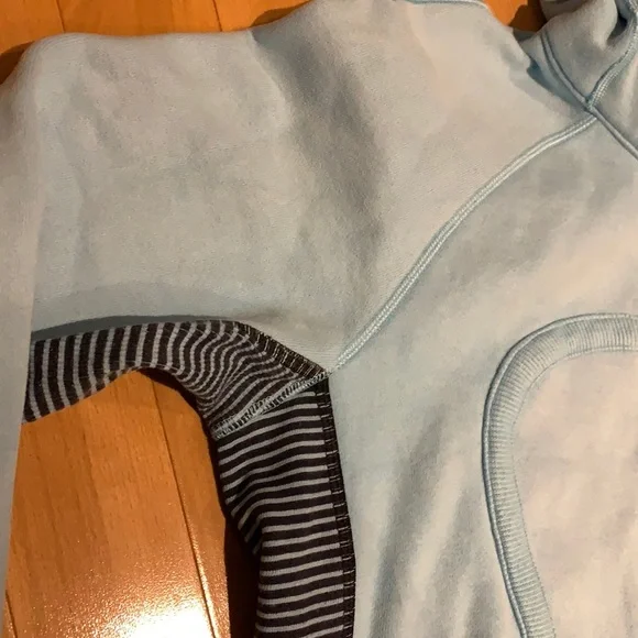 🌟HP🌟 Lululemon Blue Moon/Hyper Stripe Scuba Hoodie Stretch - Size 6 RARE - Picture 7 of 16
